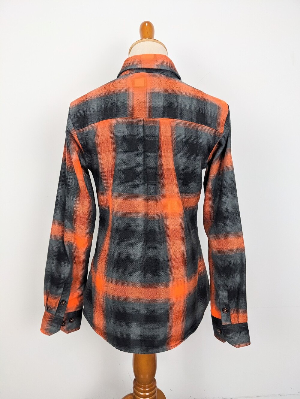 Dixxon Flannel Company Women's Shirt Salem Size Medium - Picture 14 of 15